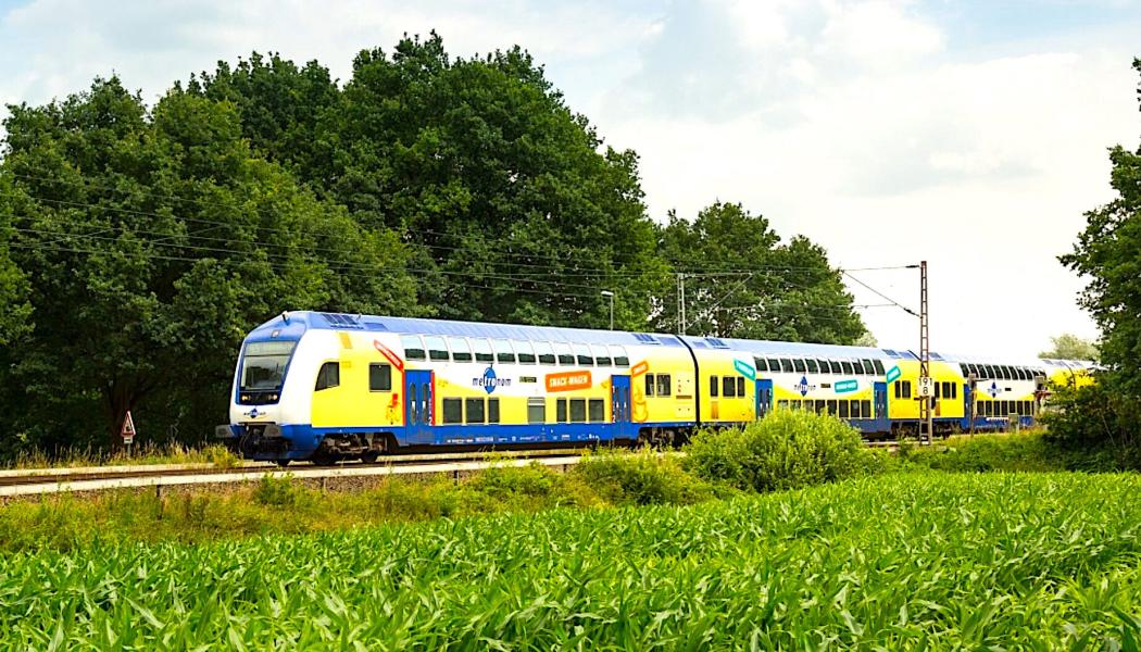 Ett av tågoperatören Metronoms regionala tåg. Företaget är DB:s största konkurrent på regionala linjer i norra Tyskland. Foto: Metronom