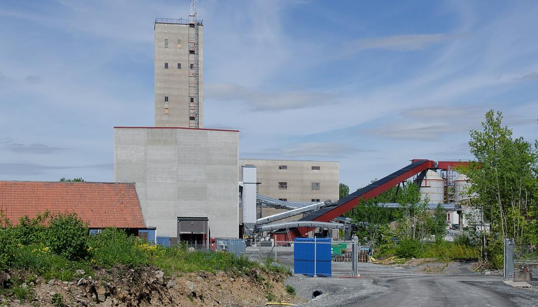 Dannemora gruvor i Dannemora i Uppland har dokumenterad brytning från 1400-tal, kanske så långt tillbaka som 1200-talet. Foto: ArildV/Wikimedia Commons