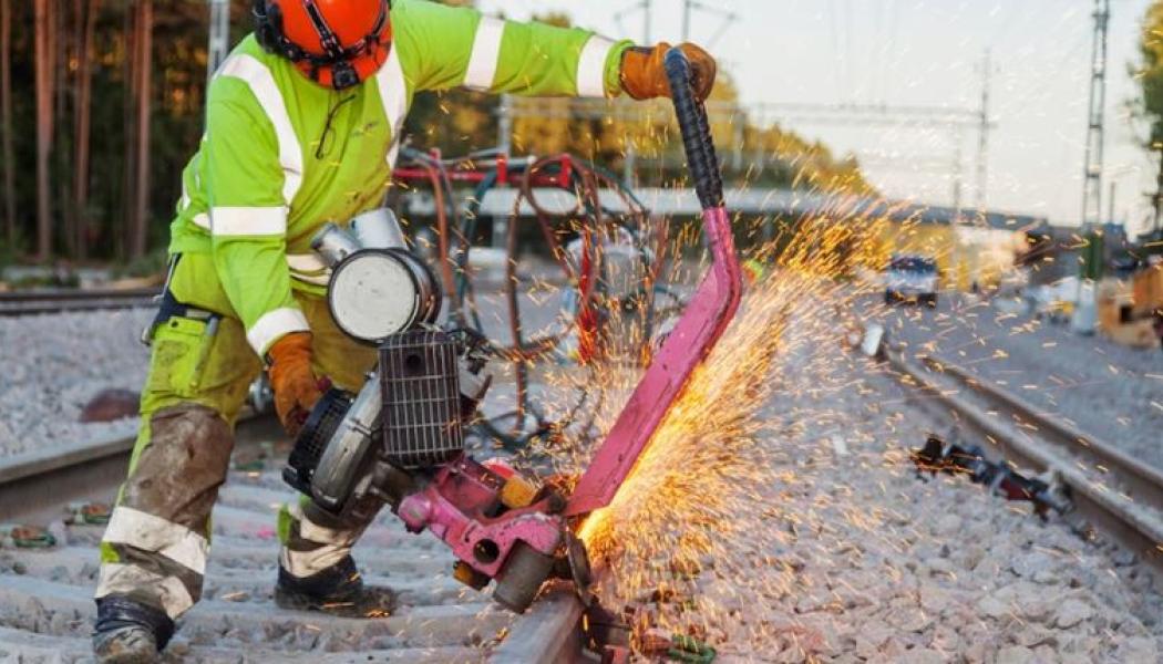 Man räknar med att kunna vara klar med detta under hösten 2023 och då kommer man också att kunna sätta ett nytt slutdatum för reparationsarbetena. Foto: Trafikverket