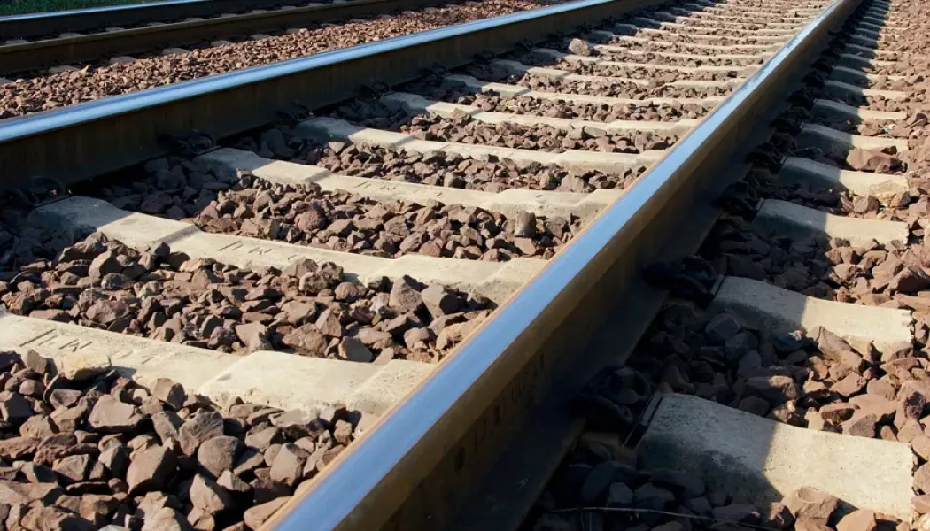 Upprustningen omfattar elektrifiering för att kunna köra med snabbare, tystare och mer miljövänliga tåg och en ny 2,5 mil lång järnvägssträcka mellan Byarum och Tenhult och ett nytt mötesspår mellan Tenhult och Huskvarna. Foto: Trafikverket