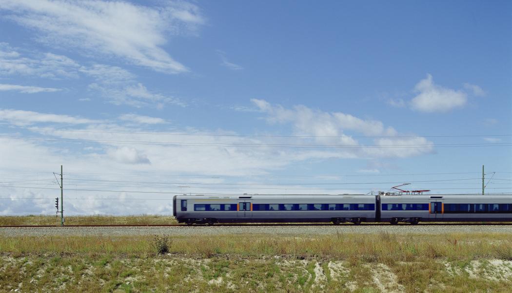 Punktlighet, kapacitet, modernisering av infrastrukturen, kompetensförsörjning och innovation står i fokus i Alstoms fem utvecklingsförslag. Foto: Alstom