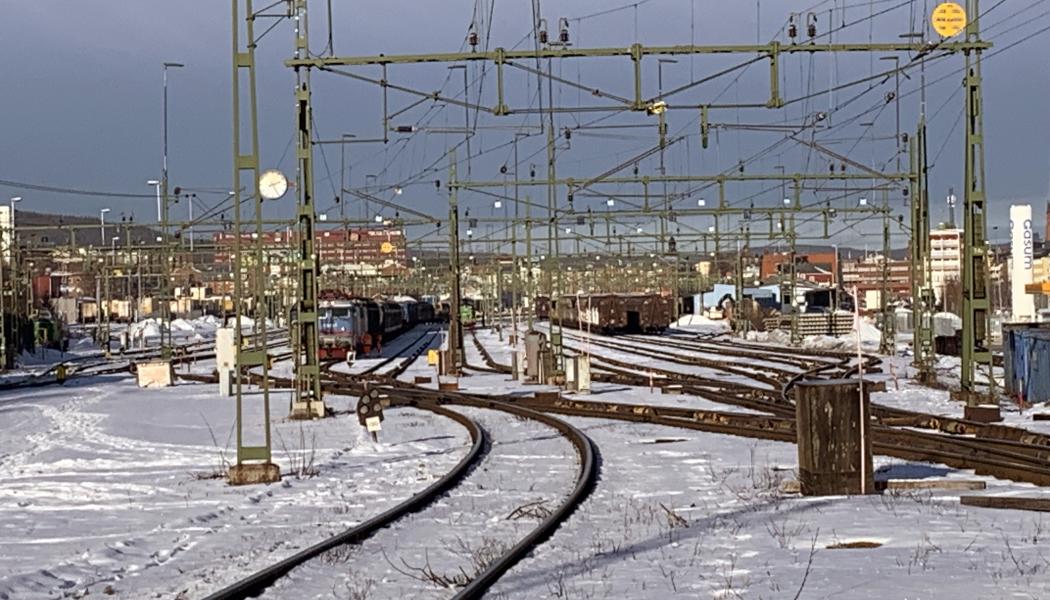 Sveriges åtta bangårdar finns i Sävenäs, Malmö, Helsingborg, Hallsberg, Gävle, Borlänge, Ånge och Sundsvall. I bild syns bangården i Sundsvall. Foto: Trafikverket