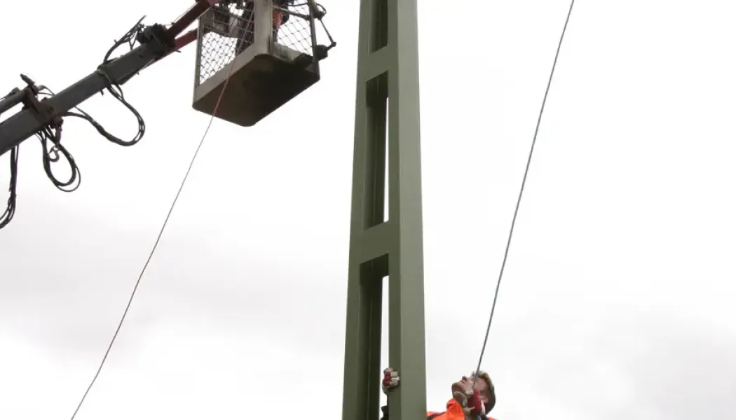 Den drygt 700 meter långa sträckan mellan Sävenäs rangerbangård och Mellby industriområde ska elektrificeras. Foto: Trafikverket