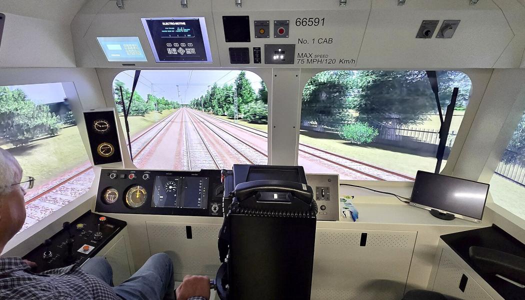 ERTMS-simulator vid Freightliners utbildningsanläggning i Ipswich, England. Foto: Kitmasterbloke/Wikimedia Commons/https://commons.wikimedia.org/wiki/File:Freightliner_66_591_ERTMS_Driving_simulator.jpg