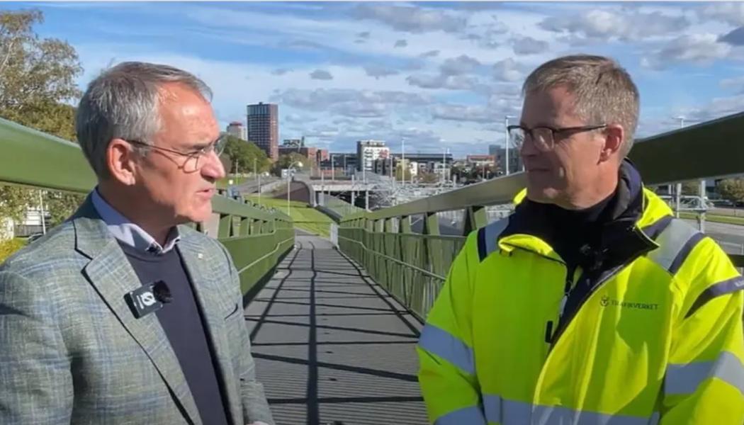 Generaldirektör Roberto Maiorana och projektledare Otto Graffner. Foto: Trafikverket