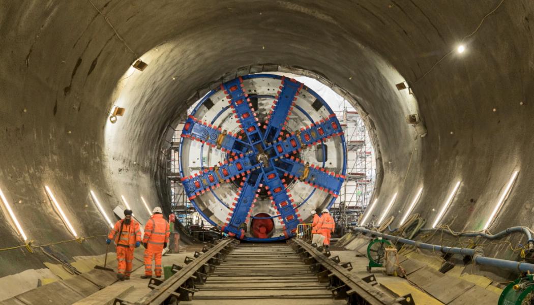 Storbritanniens största infrastrukturprojekt HS2. Ett steg i taget. Bilden visar genombrottet i Chilterntunnel. Foto: HS2