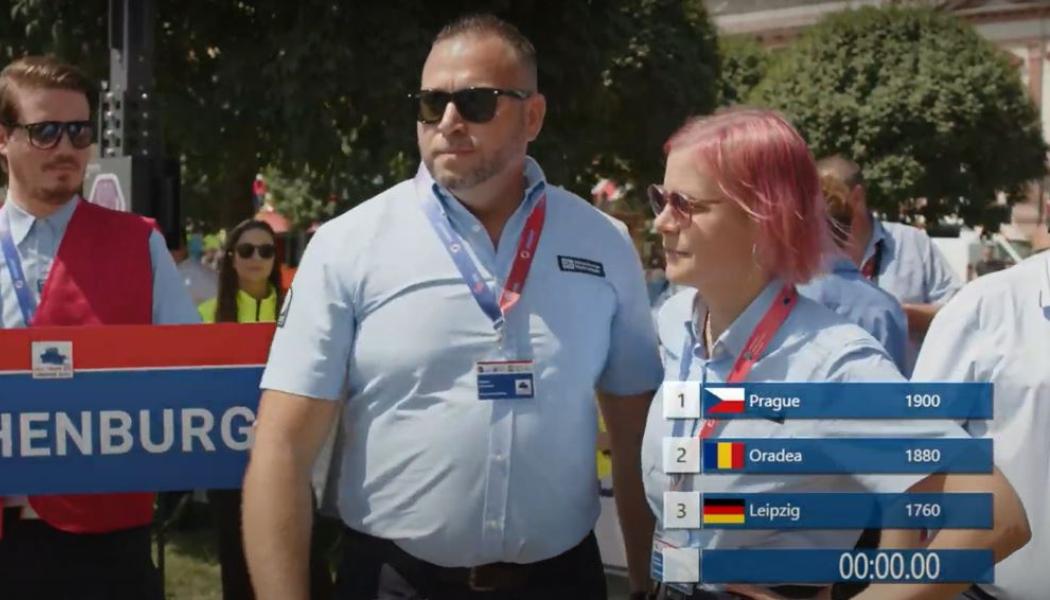 Tävlande Robert Johnsson och Emelie Hallman var ynka 120 poäng efter Wien, som tog hem guldet. Foto: Göteborgs Spårvägar