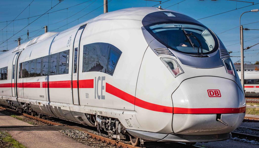 ICE3Neo. Därutöver utvecklar DB en ny höghastighetstågmodell som kan uppnå hastigheter upp till 300 km/h och erbjuda nivålik instigning direkt från perrongen. Foto: Deutsche Bahn