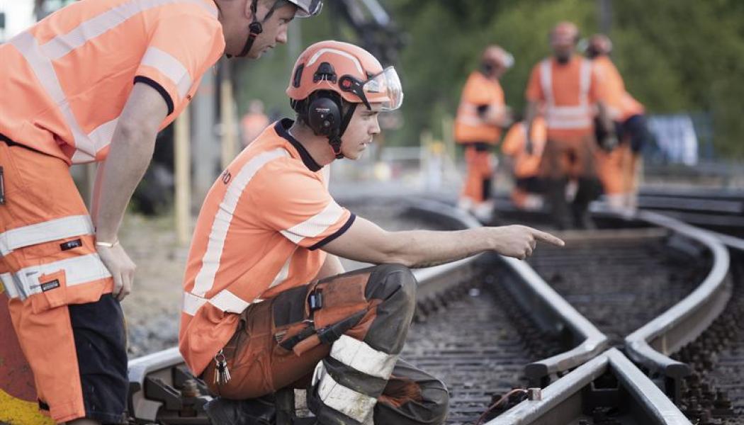 Järnvägstekniker. Foto: Infranord