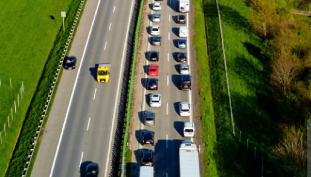 Centraleuropas motorvägar erbjuder numera inga snabba ryck, Foto: Creative Commons lic. Kredit Wikipedia/ Lazy Bear 