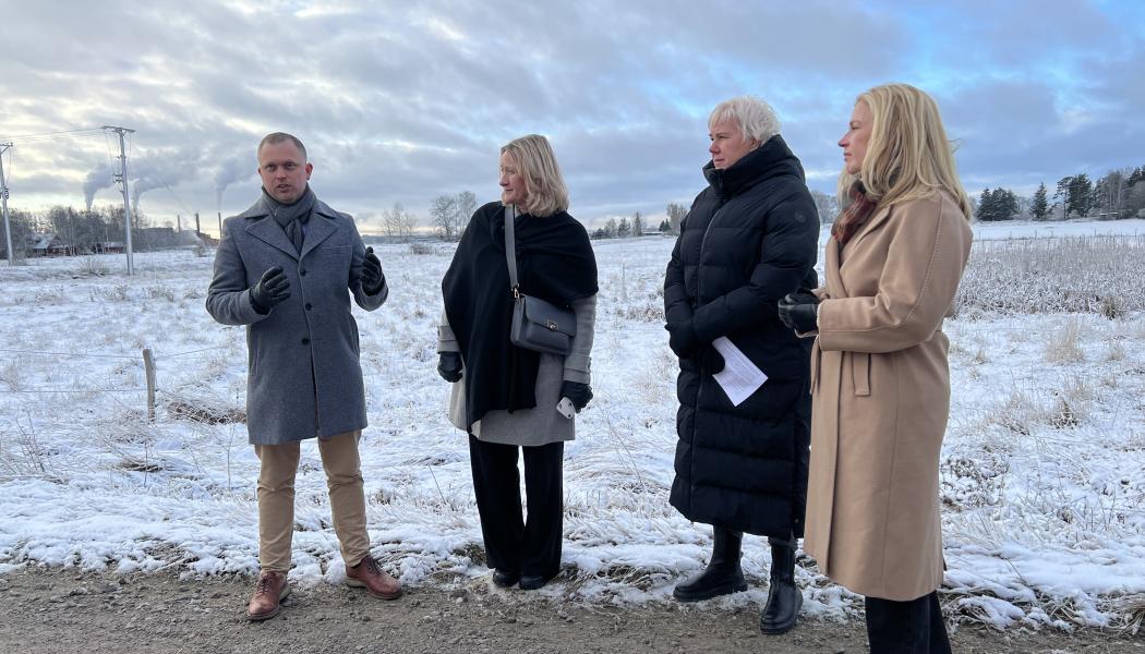 Stefan Erikson, Liselotte Fager, Kristina Edlund och Cecilia Helber vid Distorp utanför Linköping. Foto: Linköpings kommun