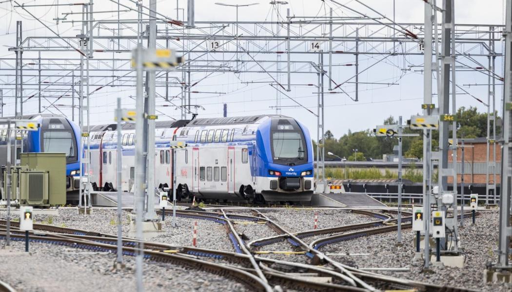 Tågtrafiken i Stockholm-Mälarregionen står stilla utan samhällsbyggare. Foto: Mälartåg