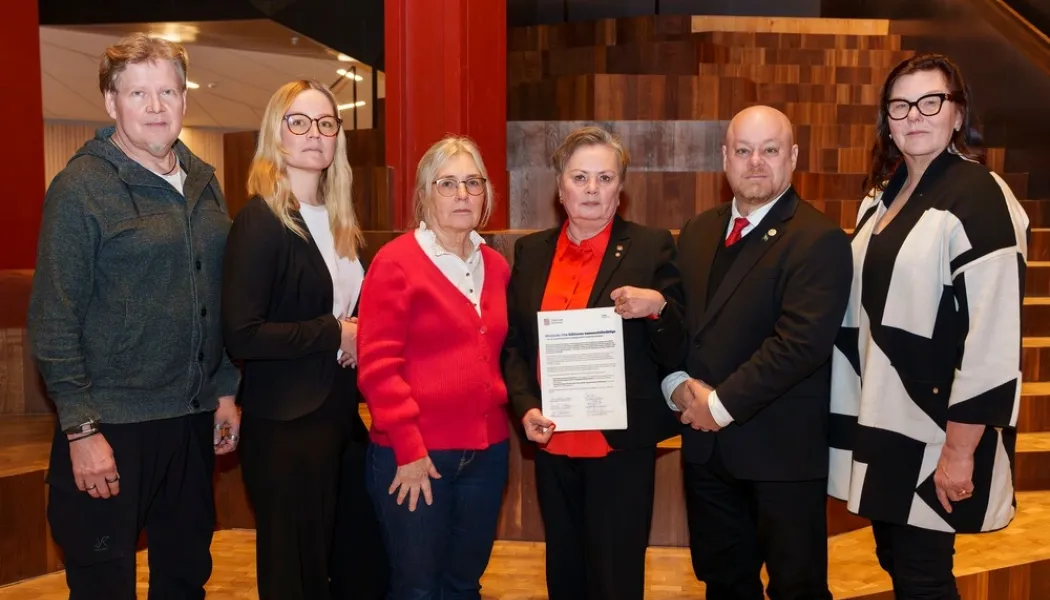 Från vänster i bild: Nicklas Johansson, Sjukvårdspartiet, Jenny Jänkänpää, Miljöpartiet, Jeanette Wäppling, Vänsterpartiet, Birgitta Larsson, Socialdemokraterna, Eric Palmqvist, Sverigedemokraterna, Birgit Meier Thunborg, Moderaterna Foto: Gällivare kommun