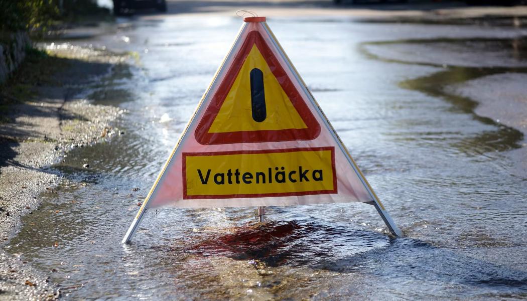 En större vattenläcka har uppstod i ledningsnätet i stadsdelen Ramlösa i Helsingborg.  Foto: NSVA