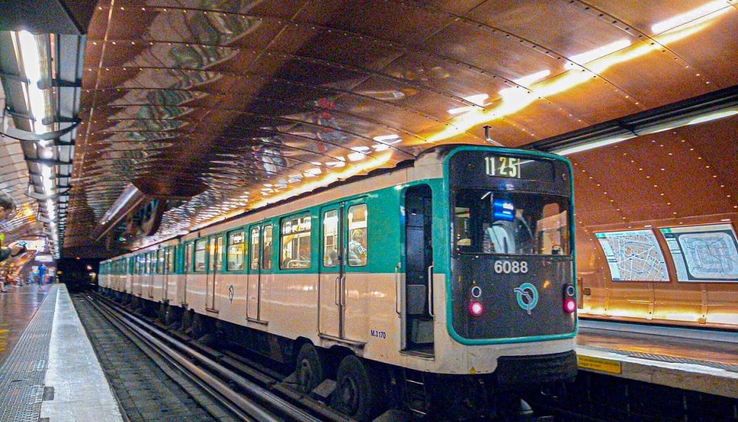 Metro-tåg på linje 11 i Paris. Foto: Wikipedia Commons. Kredit: RATP 77 OFF