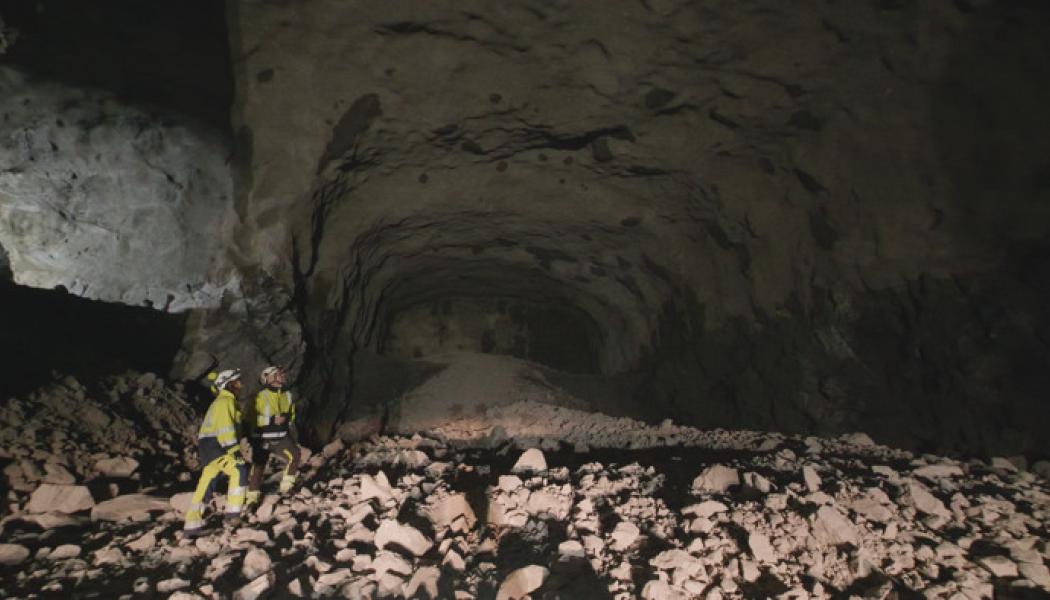 Foto taget vid arbetsmiljörond med Linda Nethercot och Niklas Broström i februari 2021. Foto: Region Stockholm