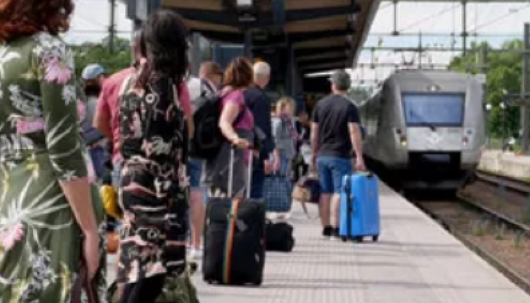 Persontågen nådde en punktlighet på 89,5 procent under augusti. Foto: Trafikverket