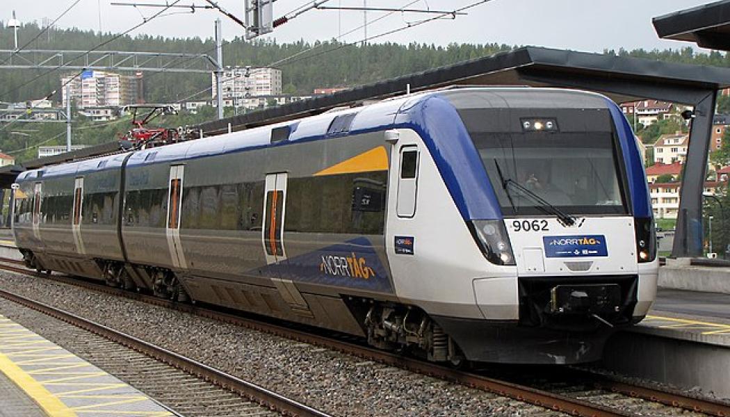 Ett Regina-tåg (modell X52) i Örnsköldsvik. Foto: Wikimedia Commmons