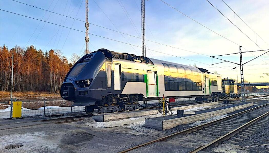 X40-tågets stomme väntar på att dörrar och luckor ska återmonteras. Foto: VR, kredit: P.Kuva