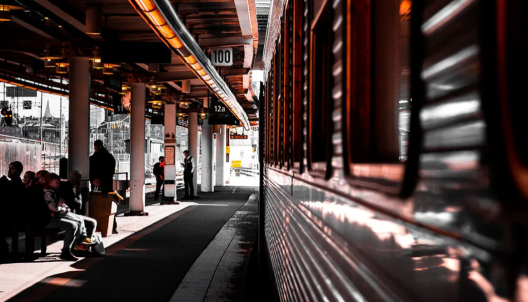 Passagerarnas flöde och hur fräsch tågstationen är påverkar tryggheten. Foto: Foto: Marcus Hjelm / Unsplash