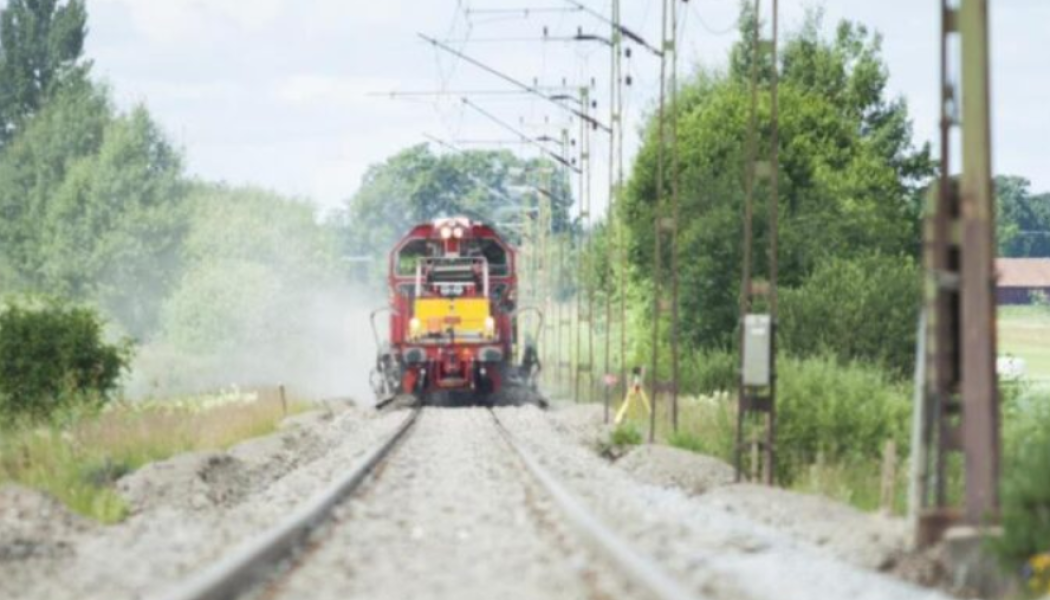 Strukton Rail tar basunderhållskontrakt för järnvägen i Bergslagen. Foto: Strukton Rail