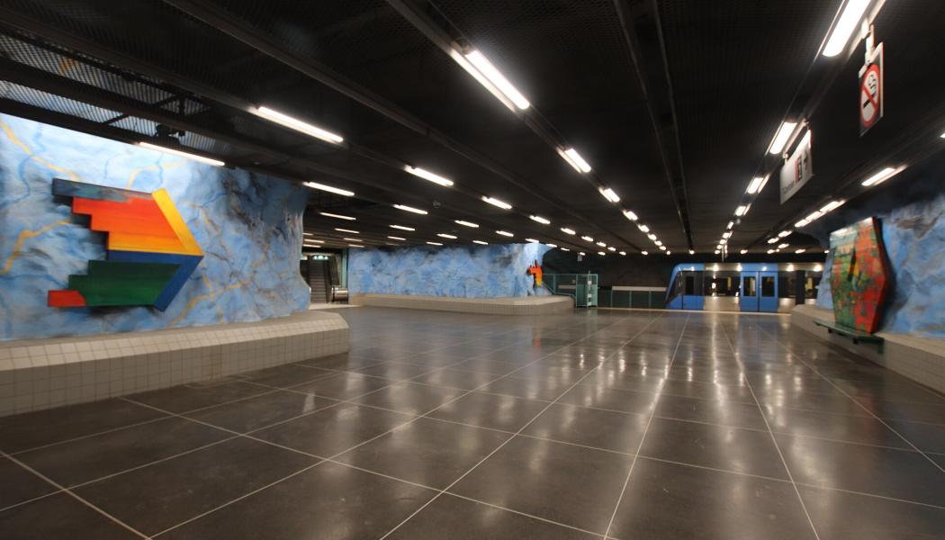 Station Stadion på röda linjen. Foto: Andrzej Otrębski/Wikimedia Commons/https://commons.wikimedia.org/wiki/File:Stockholm_metro_Stadion_2.jpg