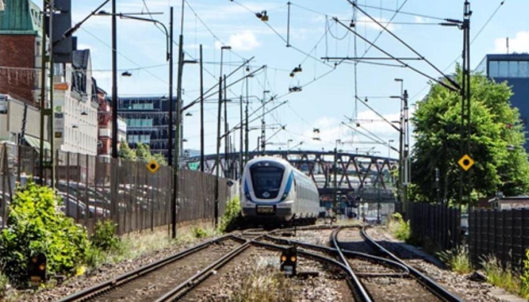 Nu rullar tågen igen efter sommarens arbeten. Foto: Trafikverket