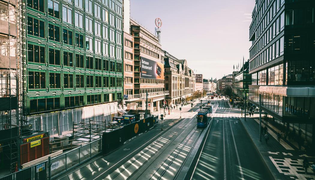 Spårvagn på Hamngatan i Stockholm. Foto: pichler/unsplash