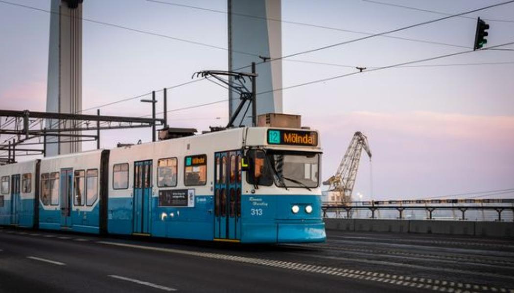 Nya spårvagnslinje 12 börjar att köra till Lindholmen. (Bilden är ett montage). Foto: Eddie Löthman