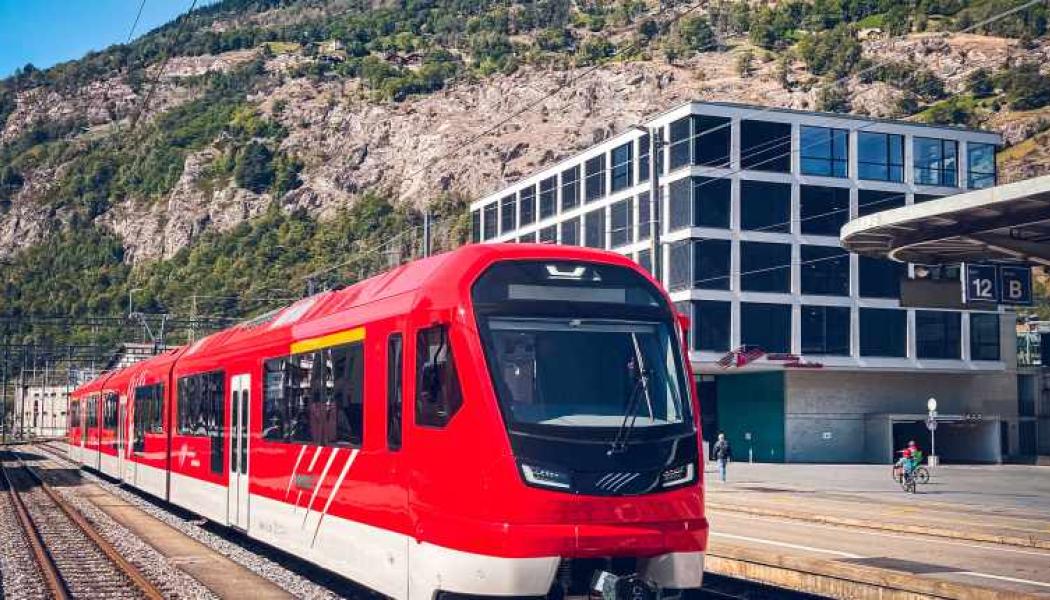  Efter inköp av KOMET-motorvagnar mellan 2007 och 2014, fortsätter ORION-motorvagnarna att verkställa strategin i två steg. Stadler Rail