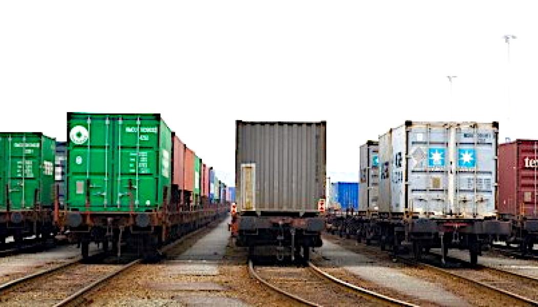 EU utvecklar nya lösningar för att möjliggöra digitala, sömlösa informationsflöden i transportkorridorer. Det är en avgörande nyckel till morgondagens effektiva och hållbara transporter. Foto: Trafikverket