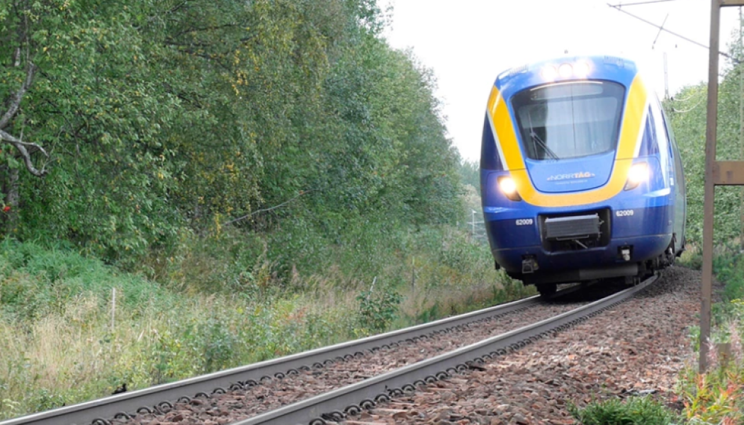 En linjerätning möjliggör en hastighetshöjning från 70 kilometer i timmen till 130 kilometer i timmen. Tillsammans med andra åtgärder kan det ge en kortare restid på cirka 15 minuter mellan Sundsvall och Östersund. Foto: Trafikverket