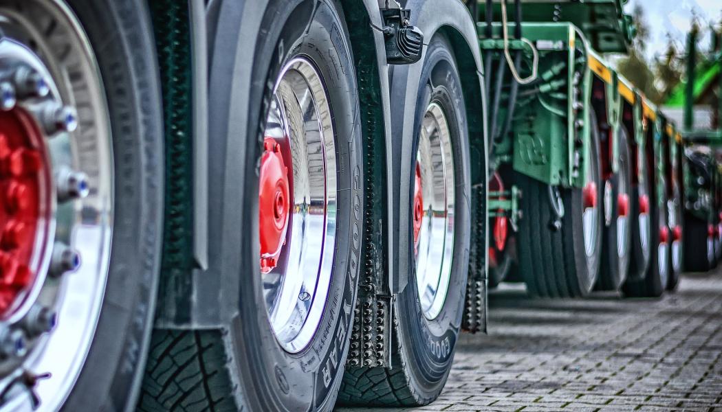 Ett starkt transportnät av vägar, järnvägar, inre vattenvägar och sjövägar, ökar konkurrenskraften för EU:s industri. Foto: Creative Commons Lic (Pixabay) kredit: Tama66