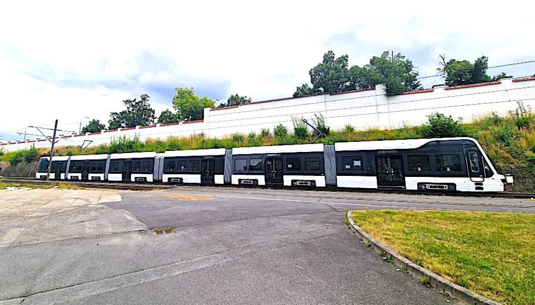 Med den första leveransen nu på väg till Tyskland markerar projektet en ny fas i utvecklingen av kollektivtrafik i Rhen-Neckar-området. Genom kombinationen av kapacitet, tillgänglighet och teknik vill RNV och Škoda Group bidra till ett robustare och mer hållbart trafiksystem i en växande region. Foto: Škoda Group