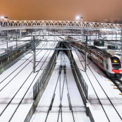 Audun Braastad/NTB/TT: Det skulle bli dyrt att bygga höghastighetstågbana till Oslo, men det skulle ersätta en miljon flygresor. Arkivbild.