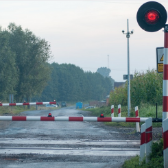Plankorsningsolyckor bidrar till olyckor på järnvägen. Arkivbild
