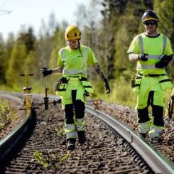 Projektet omfattar bland annat åtgärder för att ersätta äldre delar av anläggningen och leda godstrafik bort från plattformsspår för att förbättra miljön för resenärer. Foto: Sweco