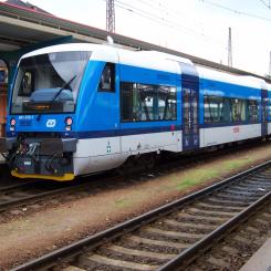 Ett äldre Regio Spider av klass 841-tåg från Stadler i Česká Třebová, Usti nad Orlicí-distriktet. Foto: Wikimedia Commons. Kredit:ŠJů