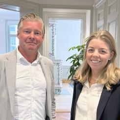Johan Halvardsson, vd på Eleda och tillträdande styrelseordförande från januari 2025 och Ellinor Thiel, vd på Eleda från januari 2025. Foto: Eleda