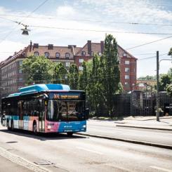 En av linjerna som påverkas av bygget är X4, som får ny körväg och indragna hållplatser. Foto: Eddie Löthman