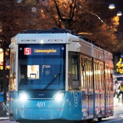 Alstom, global ledare inom smart och hållbar mobilitet, har levererat den 40:e M33-Flexity-spårvagnen, till Göteborgs Transit Authority, Göteborgs Spårvägar och Västtrafik, och slutförde den första beställningen av lätta järnvägsfordon som signerades 2016. Foto: Alstom