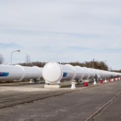 Testbanan sträcker sig över 420 meter och består av stålcylindrar som sammankopplas till en rörstruktur bredvid befintlig infrastruktur. Foto: Gemeente Veendam. (Kommunen Veendam)