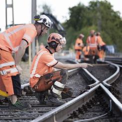 Järnvägstekniker. Foto: Infranord