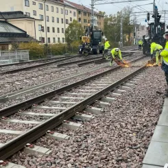 Efter 65 timmars intensivt arbete med tågstopp kunde trafiken släppas på igen. Foto: Charlii Enström/Trafikverket