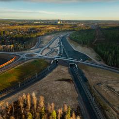 Den nya järnvägen omfattar sex kilometer spår och tio broar och kopplar direkt mot Malmbanan Foto: Bodens Kommun