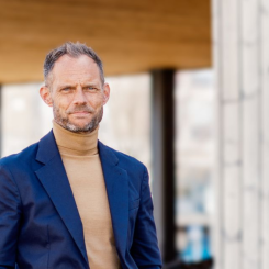 På Västtrafik reagerar man kraftigt när den redan beslutade, dubbelspåriga järnvägen mellan Västsveriges två största städer ska utredas ännu en gång. Lars Backström, vd, Västtrafik. Foto: Patrik Olsson