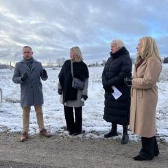 Stefan Erikson, Liselotte Fager, Kristina Edlund och Cecilia Helber vid Distorp utanför Linköping. Foto: Linköpings kommun