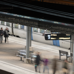 Förbättrad belysning väntar resenärerna på Lund C. Foto: Trafikverket