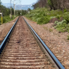 Planer finns på att bland annat öka tillåtna axeltrycket för tågen längs den 50 mil långa Malmbanan för att kunna lasta mer i vagnarna. Foto: Trafikverket