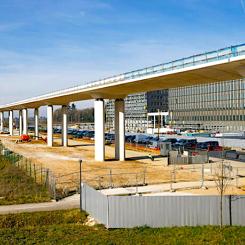 Testkörningar av metrotåg på den 6,7 kilometer långa viadukten på Saclayplatån har inletts. Foto: SIPA.